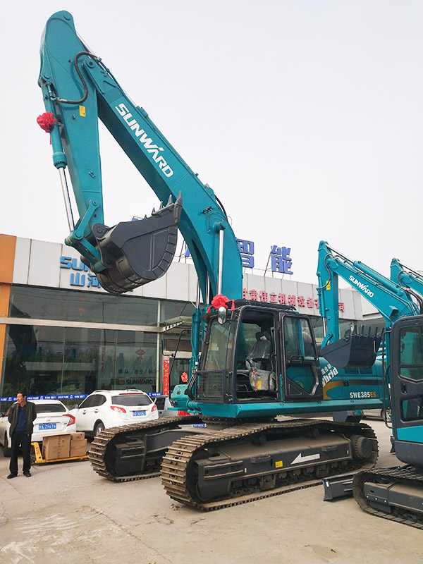关于热博rb88体育官网节能型挖掘机，张老板算了这样一笔账