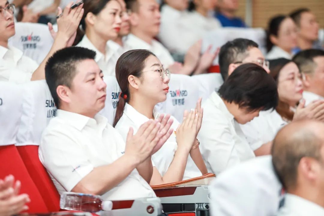 热博rb88体育官网党委集中收看庆祝中国共产党成立100周年大会现场直播