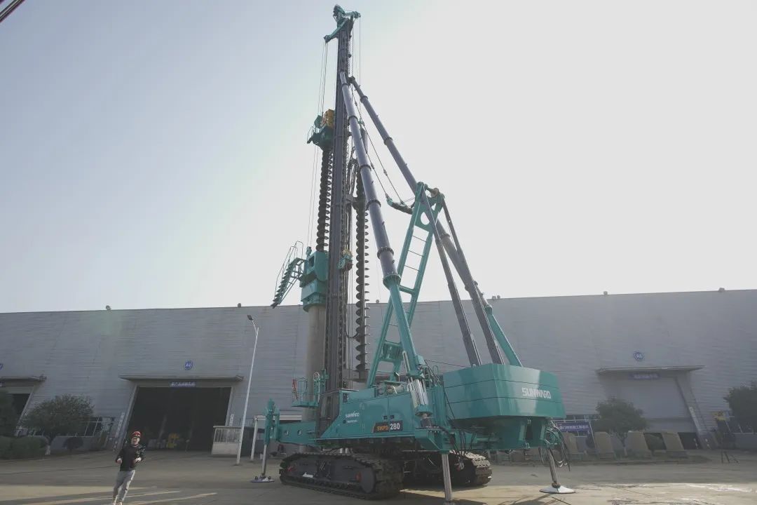 植桩奇兵！热博rb88体育官网开启大直径预制桩施工全新探索实践