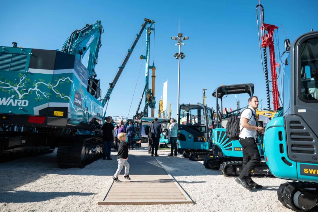 Bauma 2022 | 一组火热现场图带您重温热博rb88体育官网德国宝马展之旅