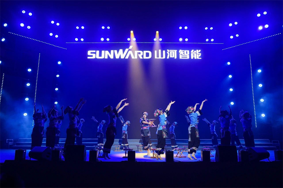 创新引领价值，理想成就未来！热博rb88体育官网25周年庆典暨全球客户节隆重举办