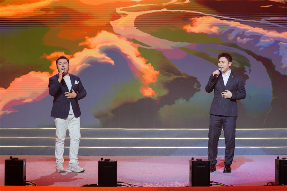 创新引领价值 理想成就未来——庆祝热博rb88体育官网成立25周年表彰大会暨文艺晚会隆重举行