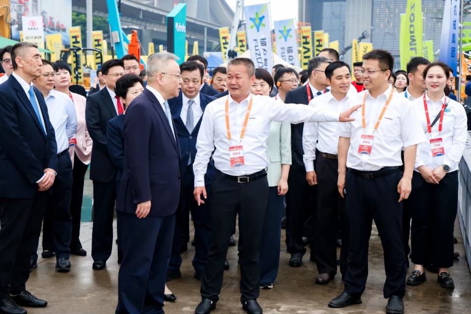 2025 CICEE | 热博rb88体育官网实力闪耀2025长沙国际工程机械展