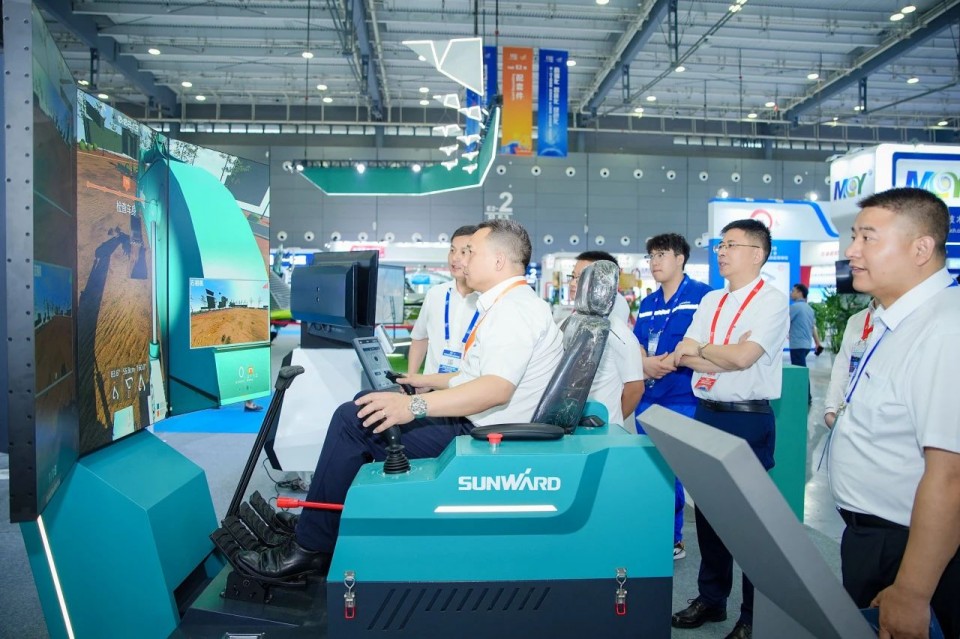 2025 CICEE | 热博rb88体育官网实力闪耀2025长沙国际工程机械展