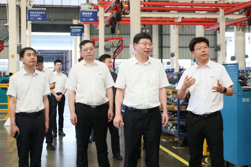 中国工程院院士、中南林业科技大学党委书记吴义强一行到热博rb88体育官网开展访企拓岗活动