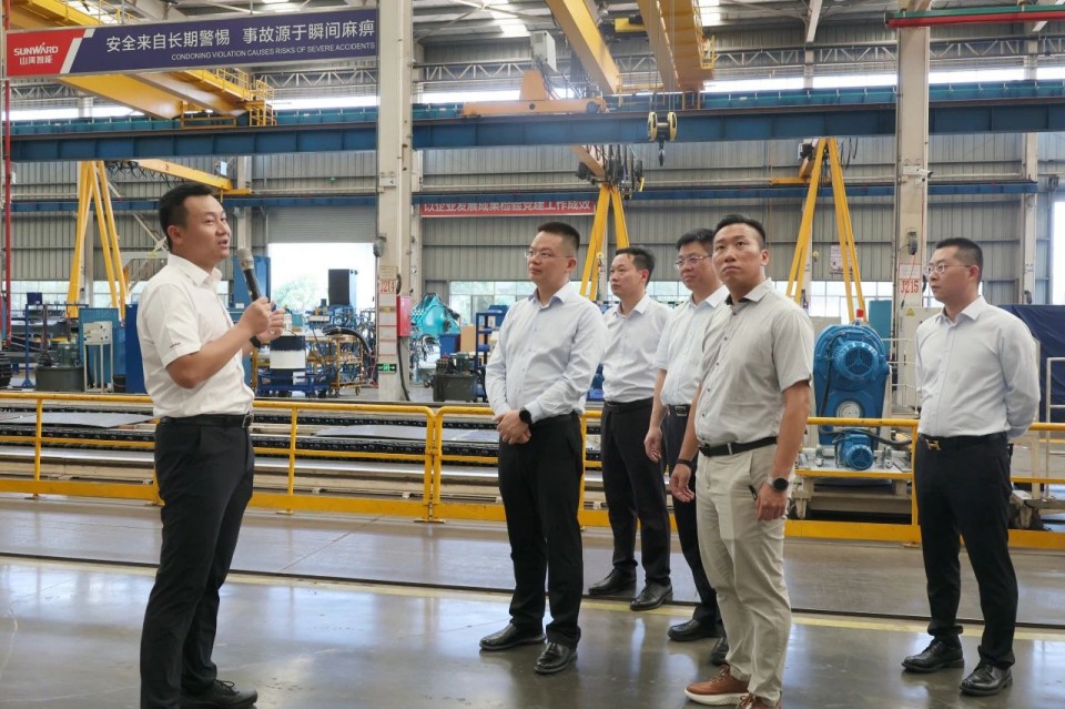 共商合作，建华控股有限公司董事长汪贵华到访热博rb88体育官网