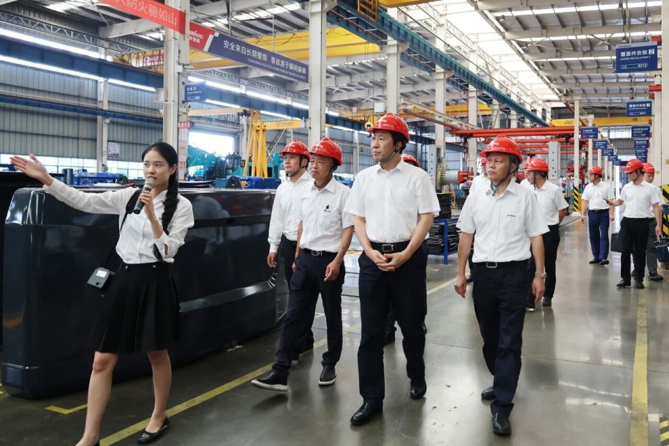 中国煤炭地质总局局长马刚到访热博rb88体育官网，共谋绿色智能矿山装备发展新路径